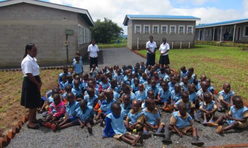 Kunnskapsbarnehagen Espira har åpnet barnehage i Zimbabwe