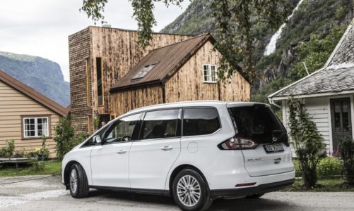 Nye Ford Galaxy varebil – nå også med firehjulstrekk