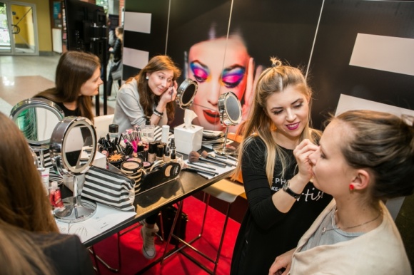 PRZYGOTUJ SIĘ NA SUKCES Z SEPHORA UNIVERSITY! Kariera, LIFESTYLE - W minionym tygodniu ruszyły kolejne warsztaty z cyklu „Przygotuj się do rekrutacji z Sephora University”!