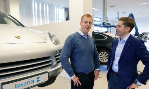 Porsches strenge kvalitetskrav til karosseriverksted innfridd i Norge for første gang