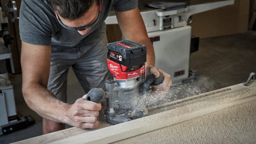 RENE OG PRESISE KUTT MED NY MILWAUKEE® M18 FUEL™ OVERFRESER