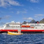 ​Hurtigruten stopper de fleste seilingene – permitterer ytterligere 2600 ansatte